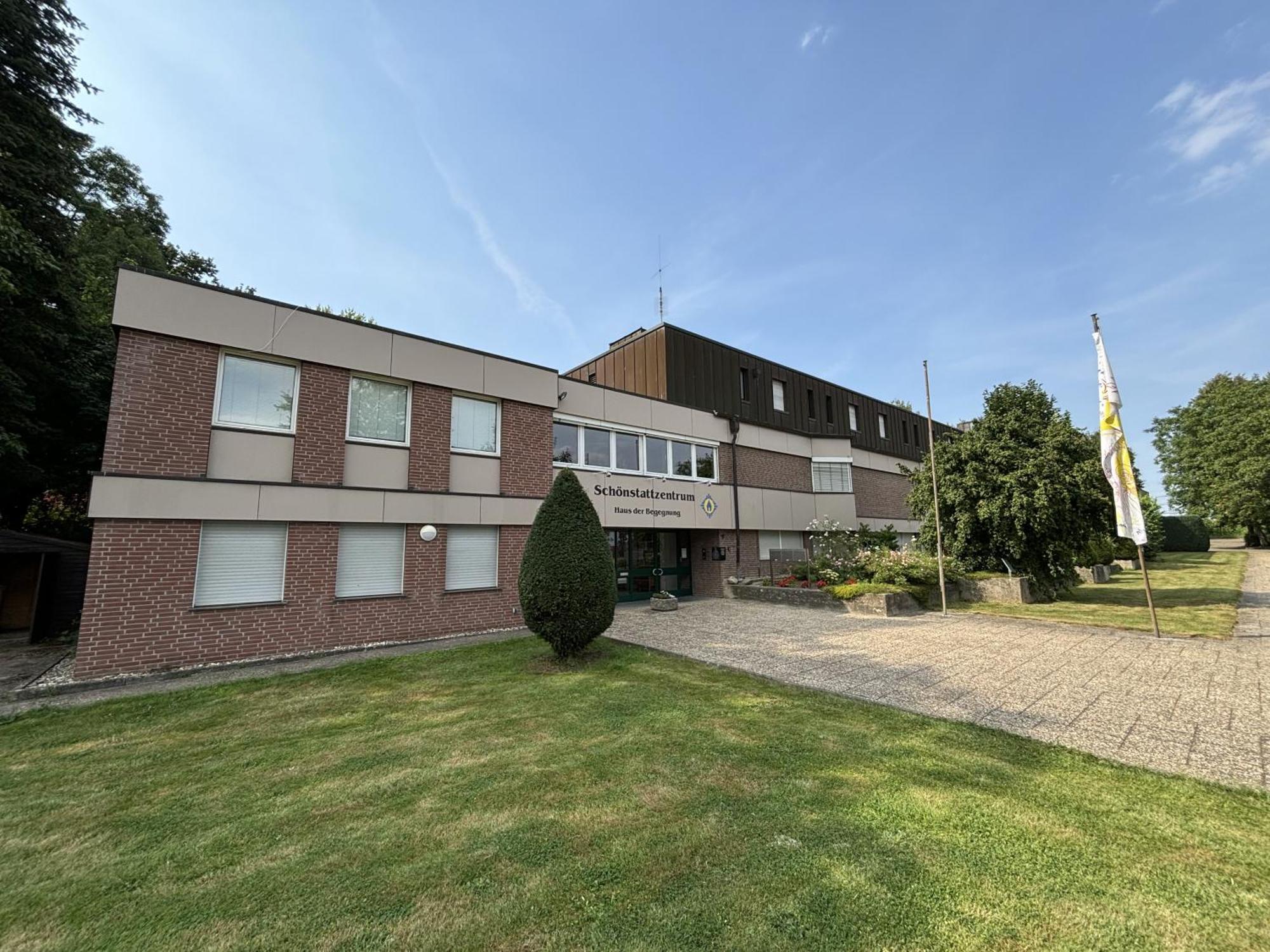 Hotel Haus Der Begegnung - Schoenstattzentrum Im Bistum Aachen Baesweiler Exterior foto