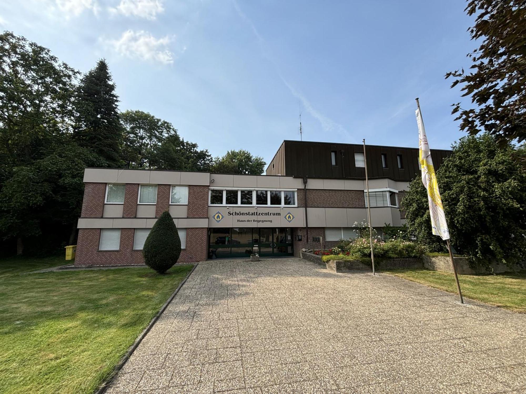 Hotel Haus Der Begegnung - Schoenstattzentrum Im Bistum Aachen Baesweiler Exterior foto